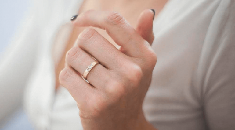 Ring for Girlfriend: Silver Rings that Sparkle